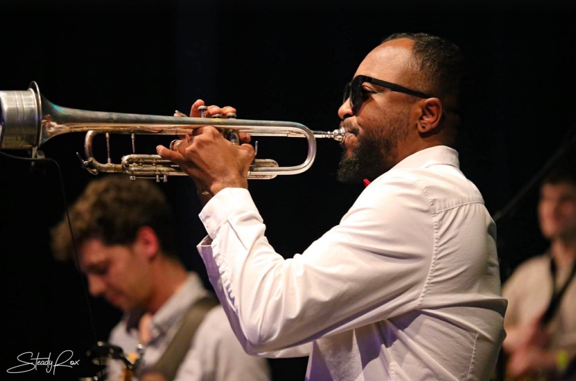 Le trompettiste de SonGoson en concert
